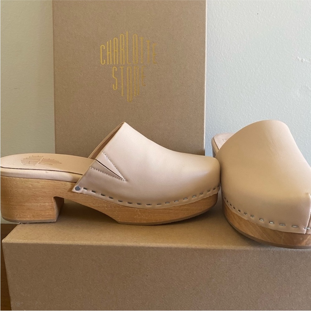Charlotte Stone Clog Martino in Bisque